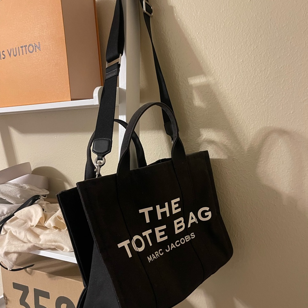 Marc Jacob’s medium tote bag